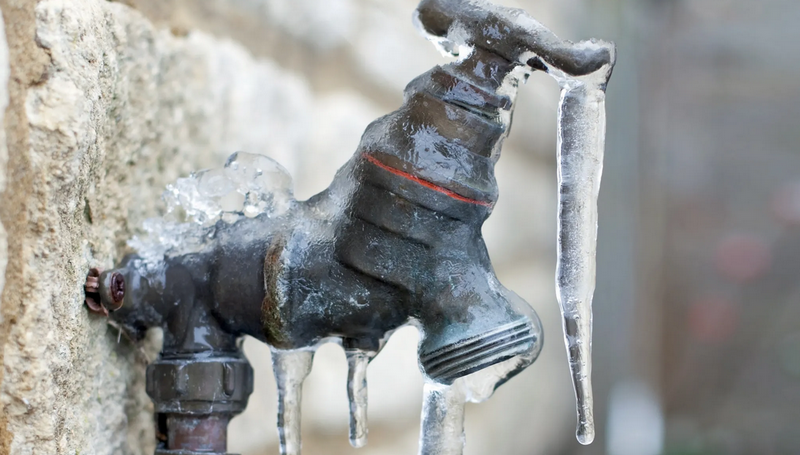 what to do with frozen pipes